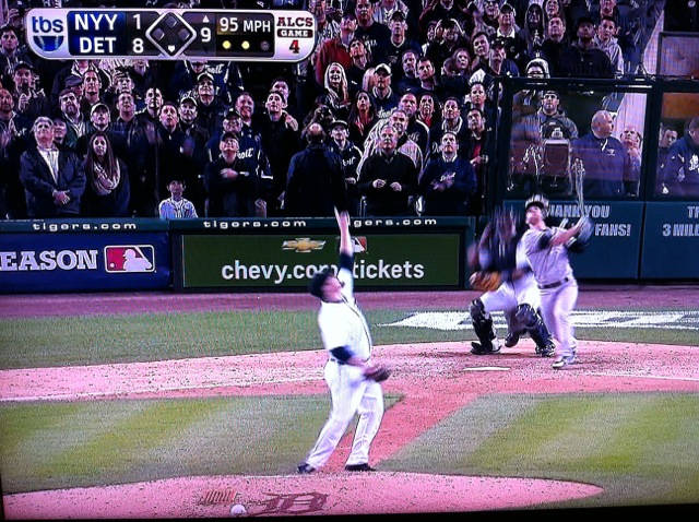 Jayson Nix pops up to end the Yankees 2012 season
